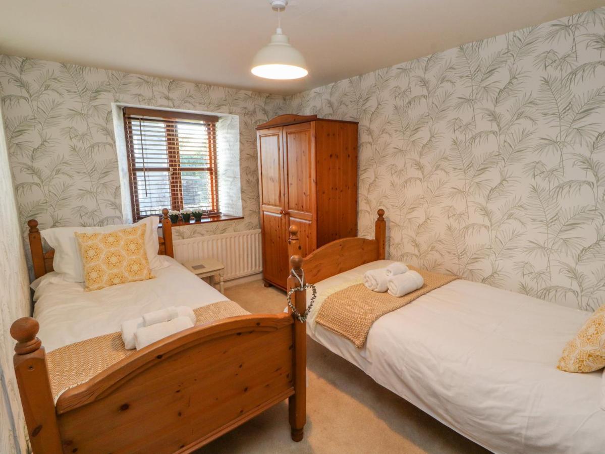 Clerk Beck Cottage Ulverston Bagian luar foto